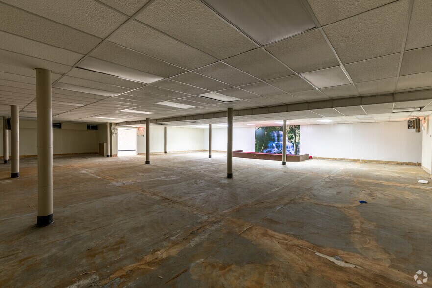 More Photos Of 153 Central Ave, Albany Storefront Retail Office For Lease