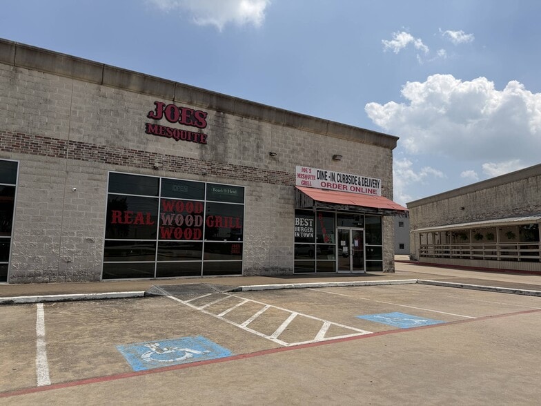 More Photos Of 11755 W Little York Rd, Houston General Retail For Lease