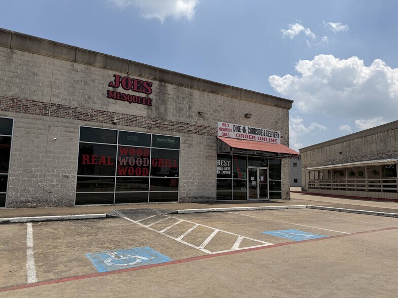 More Photos Of 11755 W Little York Rd, Houston General Retail For Lease