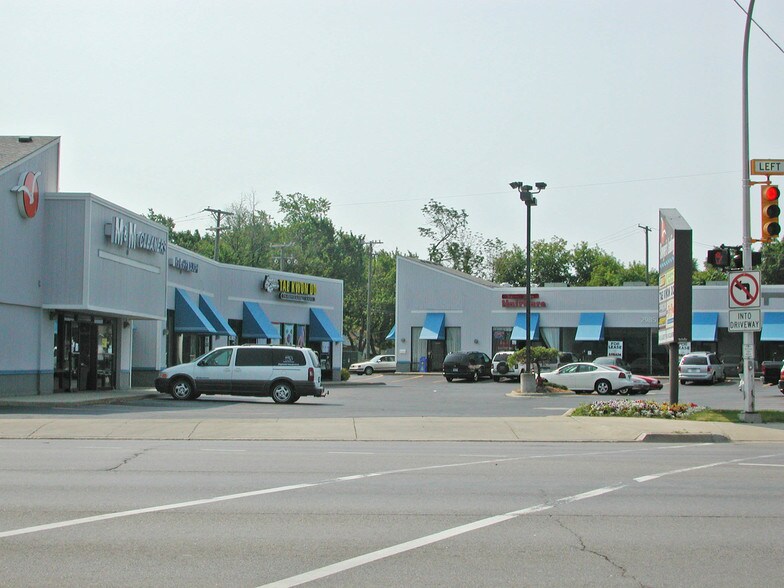 More Photos Of 2965 Orchard Lake Rd, Keego Harbor Storefront For Lease