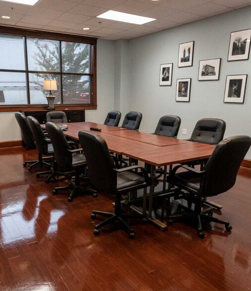 More Photos Of 301 S Main St, Salisbury Light Manufacturing For Lease