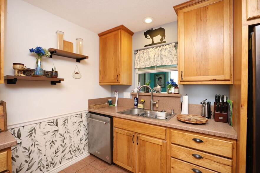 More Photos Of 10191 Bonner Rd, Pattison Specialty For Sale