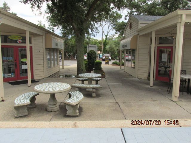 More Photos Of 913 Gulf Breeze Pky, Gulf Breeze Storefront Retail Office For Sale