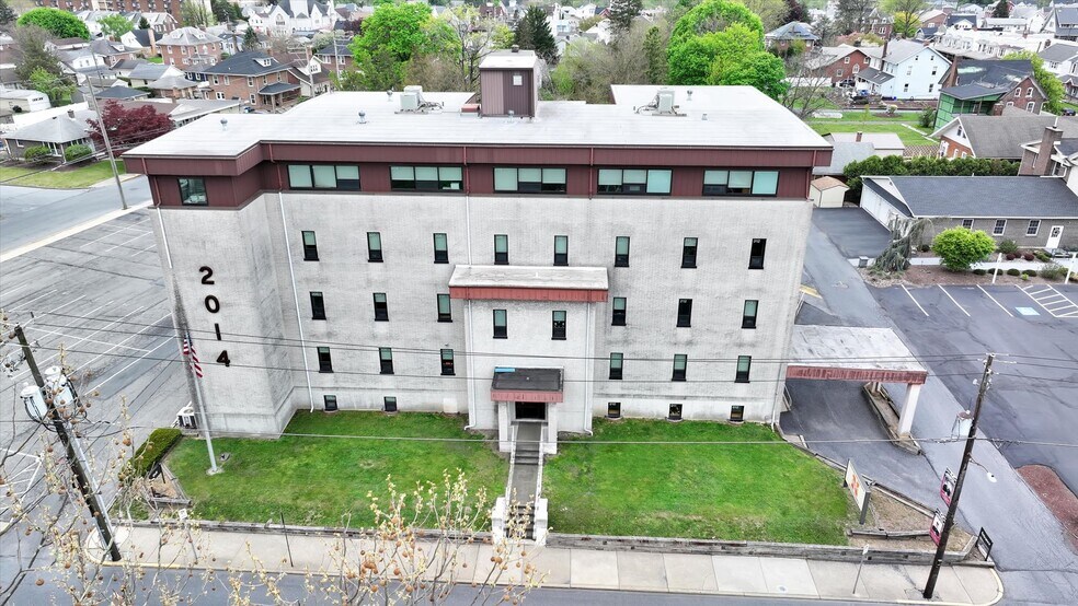 More Photos Of 2014 Laubach Ave, Northampton Office For Sale