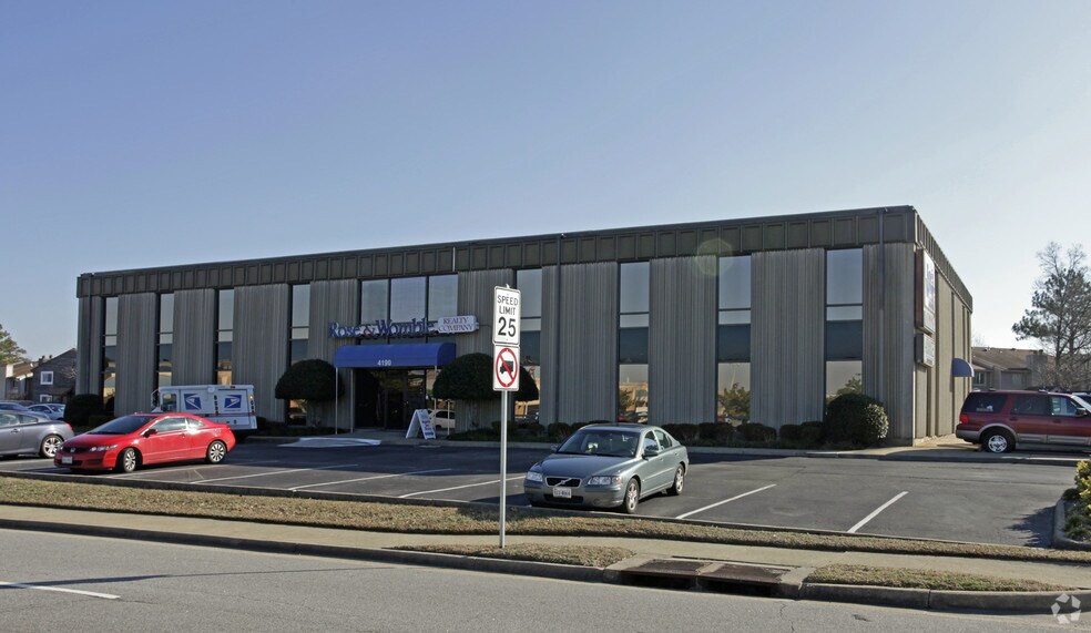More Photos Of 4190 S Plaza Trl, Virginia Beach Office For Lease