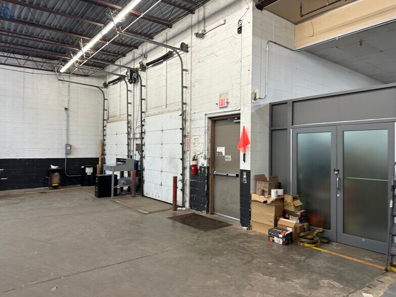 More Photos Of 807-819 E Hwy 60, Monett General Retail For Sale