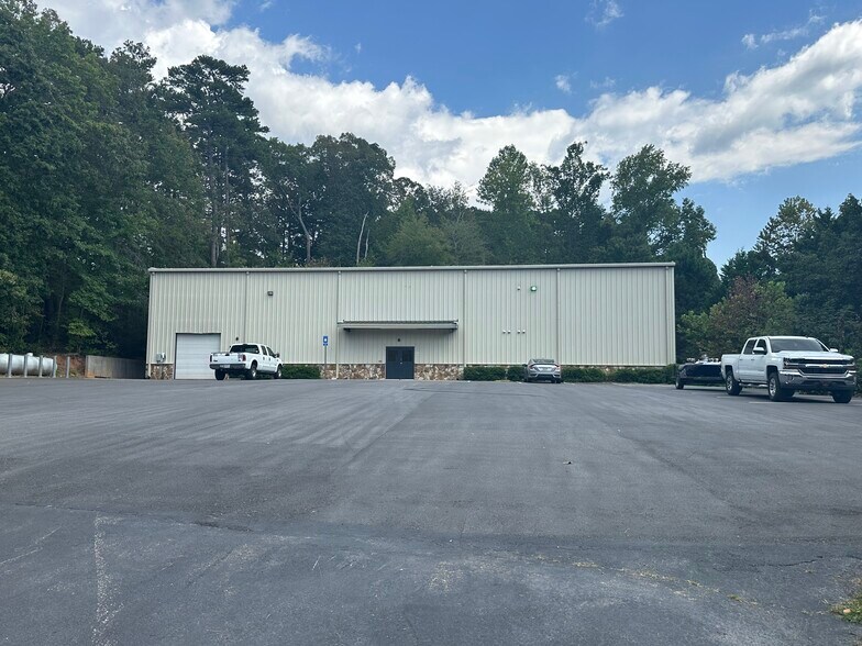 Primary Photo Of 195 Highway 9 South, Dawsonville Light Manufacturing For Sale