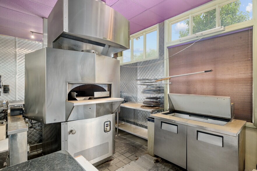 More Photos Of 14960 Main St, Alachua Restaurant For Lease