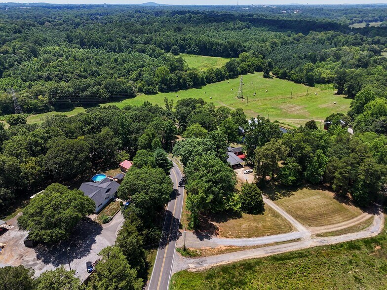 More Photos Of 813 Robinson Clemmer Rd, Dallas Land For Sale