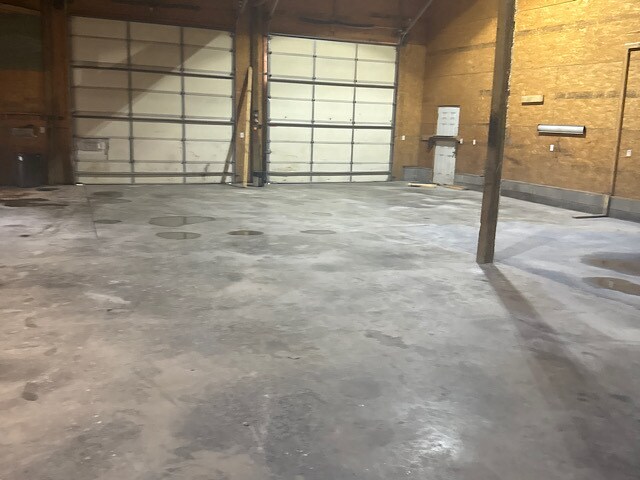 More Photos Of 14345 Bledsoe Rd, Athens Flex For Sale