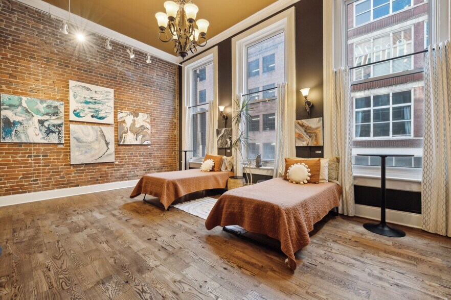 More Photos Of 208 3rd Ave N, Nashville Loft Creative Space For Sale