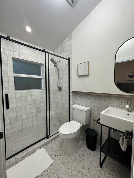 More Photos Of 351 NE 7th Ave, Delray Beach Apartments For Sale