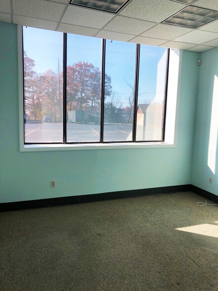 More Photos Of 400 Riverside St, Portland Medical For Lease