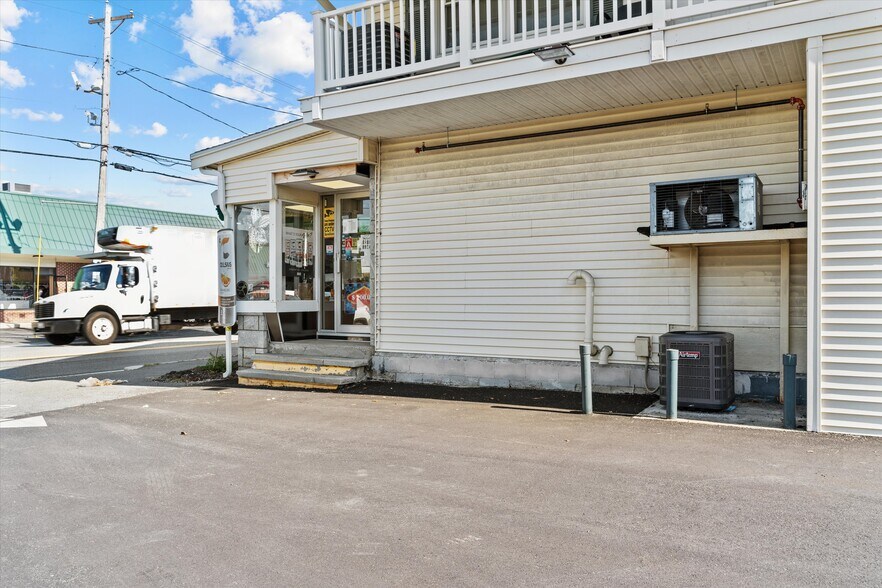 More Photos Of 47 Chelmsford St, Chelmsford Storefront Retail Residential For Sale