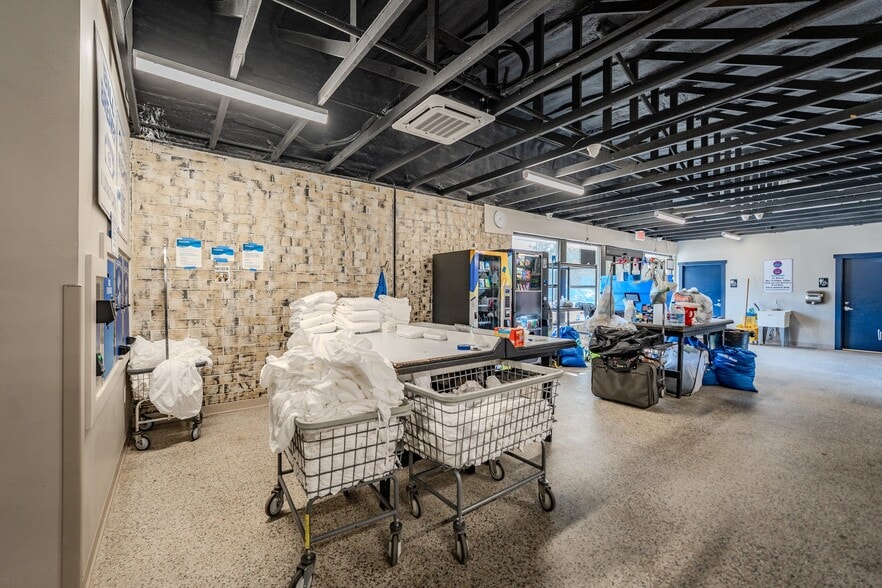 More Photos Of 1810 Ribaut Rd, Port Royal Convenience Store For Sale