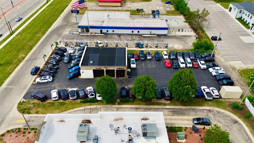 More Photos Of 5416 S 108th St, Hales Corners Auto Dealership For Lease