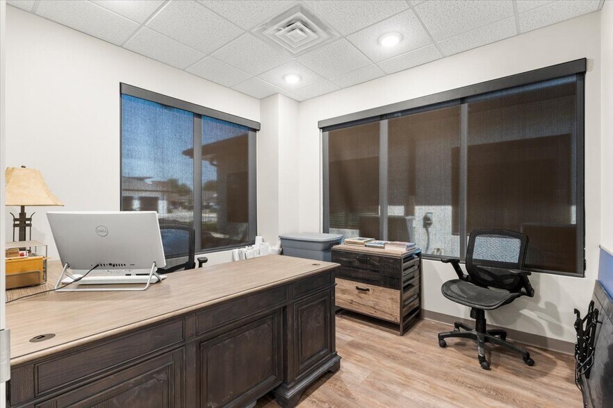 More Photos Of 4869-1 Williams Drive, Georgetown Office For Sale