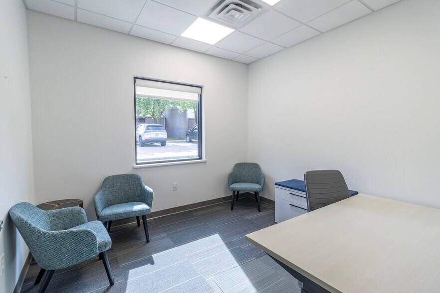 More Photos Of 2457 Wilcox Dr, Norman Office For Lease