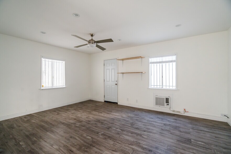 More Photos Of 3307-3309 Pico Blvd, Santa Monica Storefront For Sale