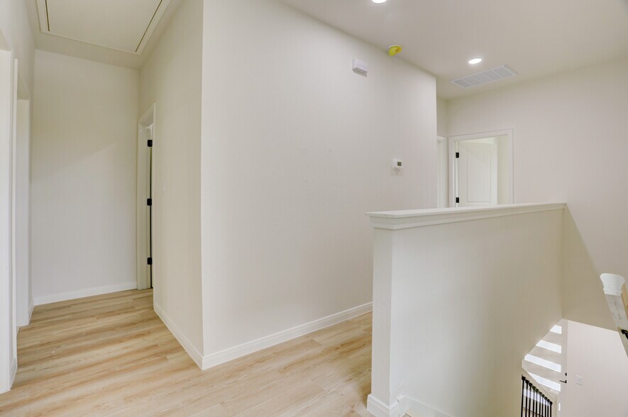 More Photos Of 8314 Williamsdell, Houston Specialty For Sale