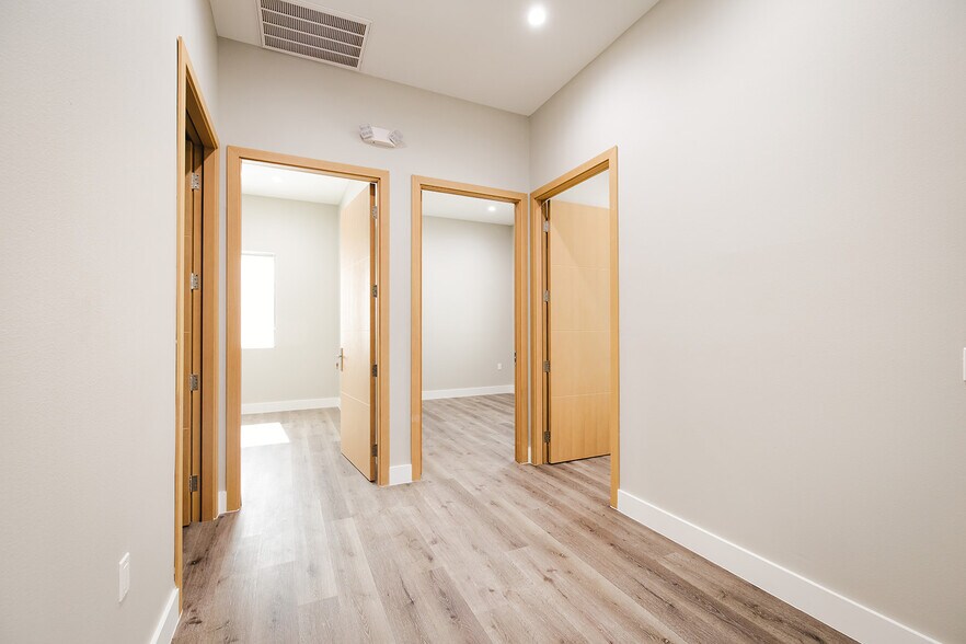 More Photos Of 8525 N Sam Houston Pkwy E, Humble Office For Sale