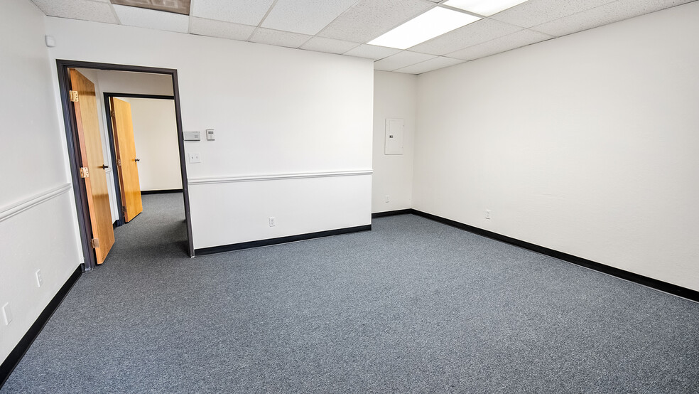 More Photos Of 5500 Atherton St, Long Beach Medical For Lease