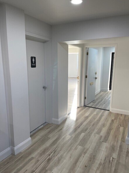 More Photos Of 1539 Franklin Ave, Mineola Office For Lease