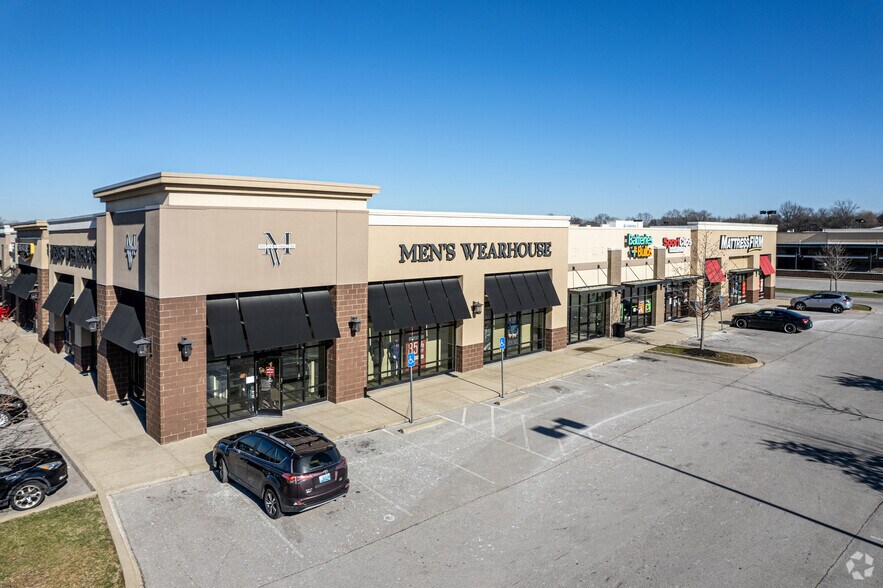 More Photos Of 4901 Outer Loop, Louisville Unknown For Lease