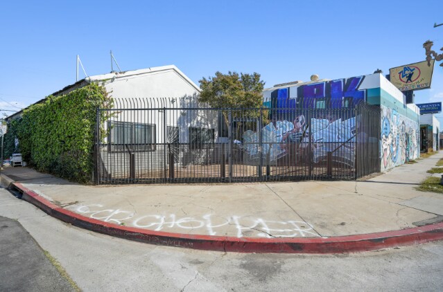 More Photos Of 4901 Telegraph Rd, East Los Angeles Flex For Sale