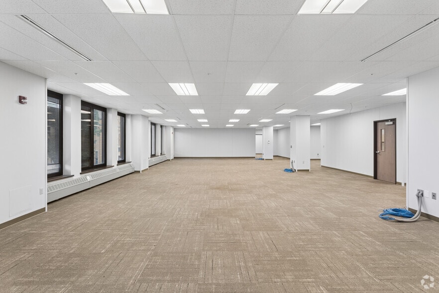 More Photos Of 319 Washington St, Johnstown Office For Sale