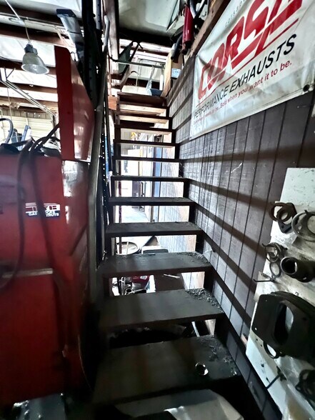 More Photos Of Alvin Muffler, Alvin Auto Repair For Sale