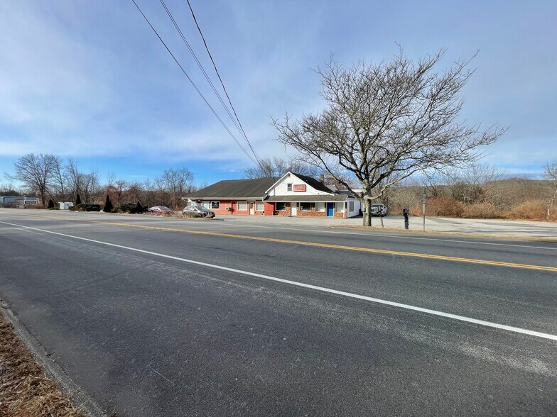 More Photos Of 15 River Rd, Willington General Retail For Sale