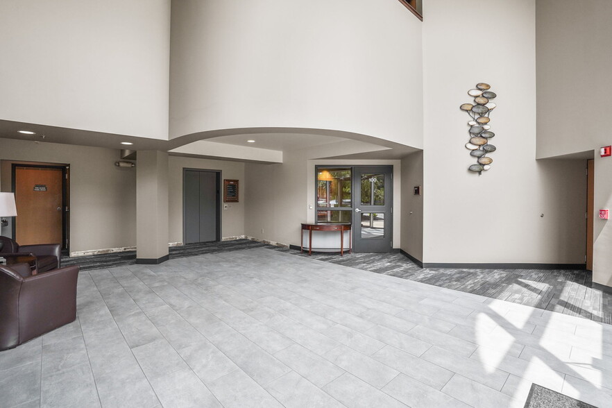 More Photos Of 4995 Bradenton Ave, Dublin Medical For Lease