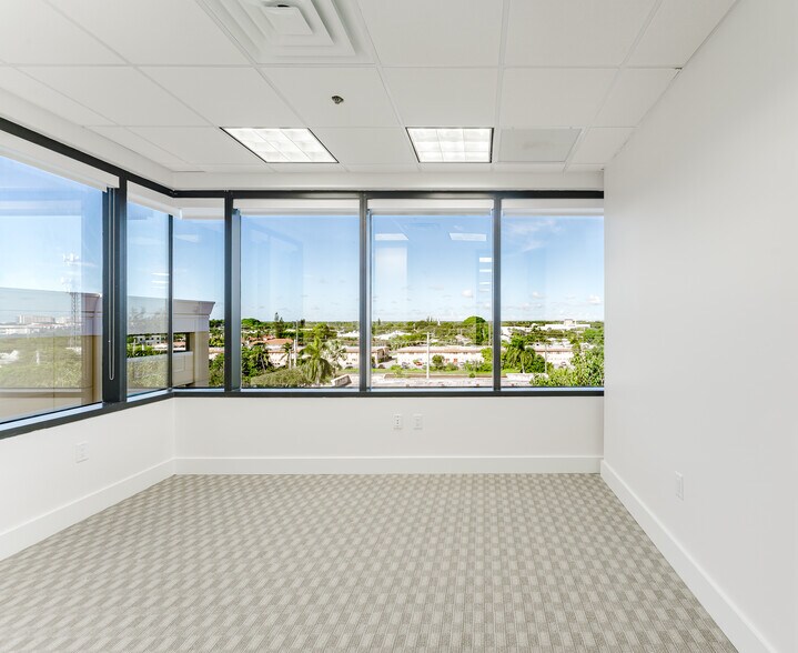 More Photos Of 40 SE 5th St, Boca Raton Office For Lease