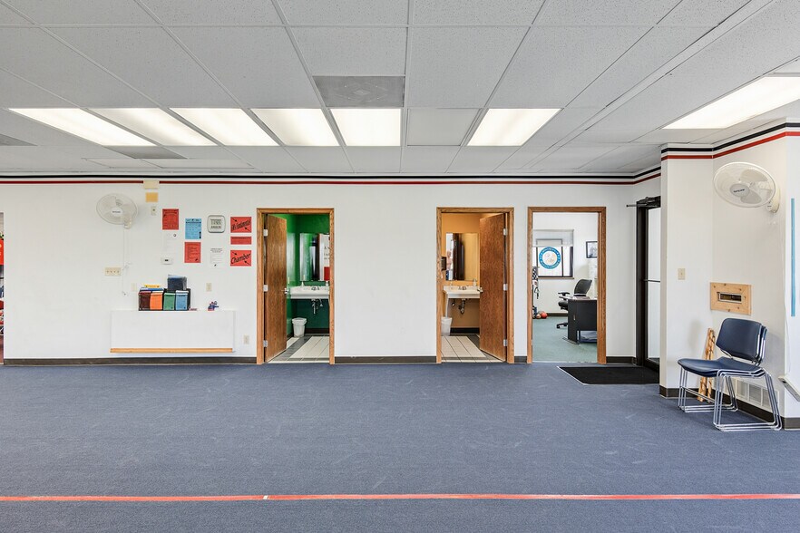 More Photos Of 2270 Salscheider Ct, Howard Warehouse For Sale