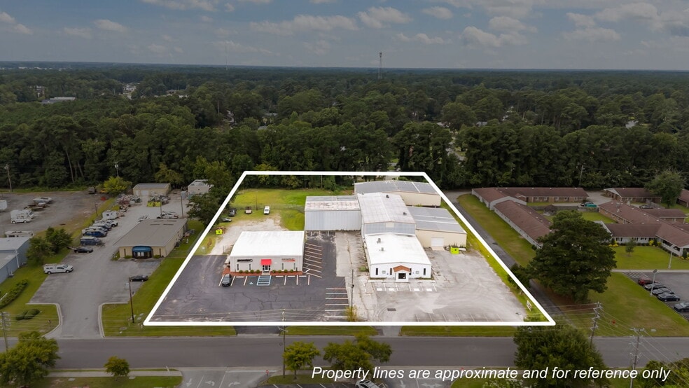 Primary Photo Of 2911 Brunswick Ave, New Bern Sports And Entertainment For Sale