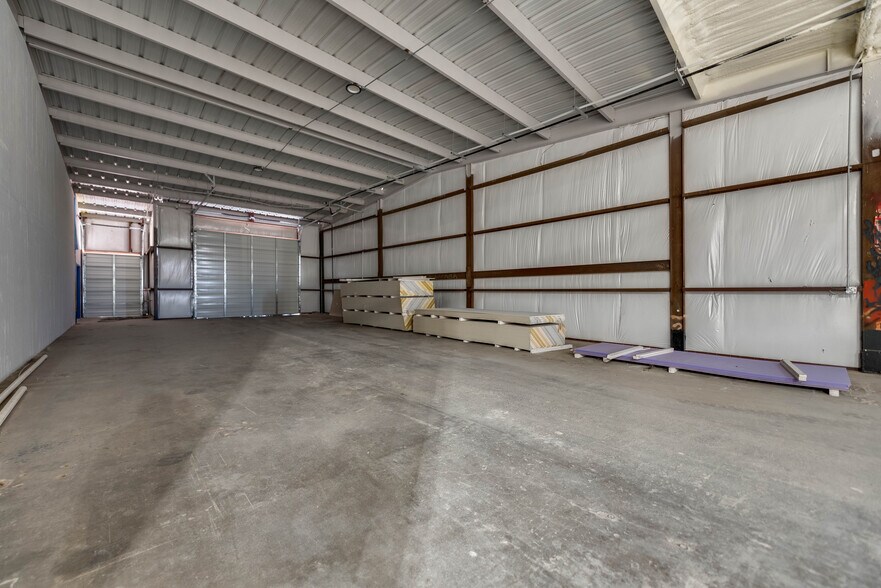 More Photos Of 2400 Steven Rd, Odessa Warehouse For Sale