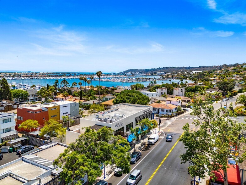 More Photos Of 1005 Rosecrans St, San Diego Storefront Retail Office For Sale