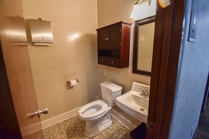 More Photos Of , Tuscaloosa Unknown For Sale