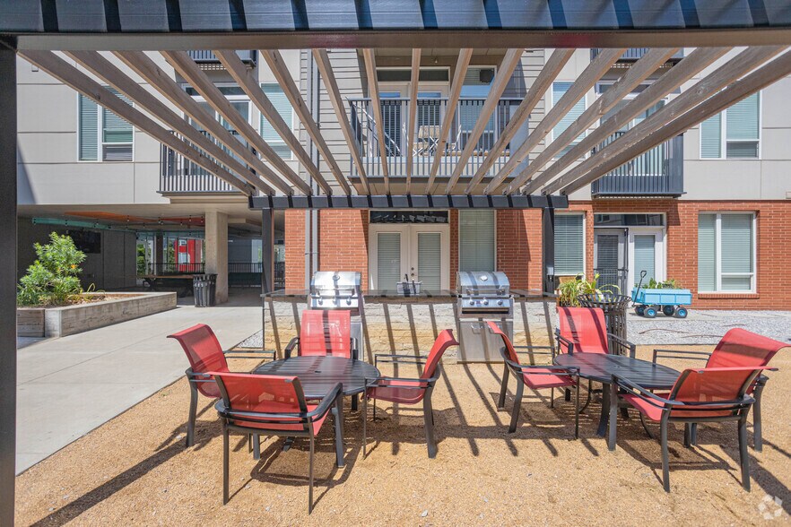 More Photos Of 801 NW 10th St, Oklahoma City Apartments For Lease