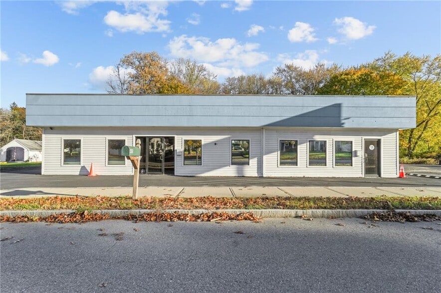 More Photos Of 495 Central Ave, Seekonk Medical For Lease