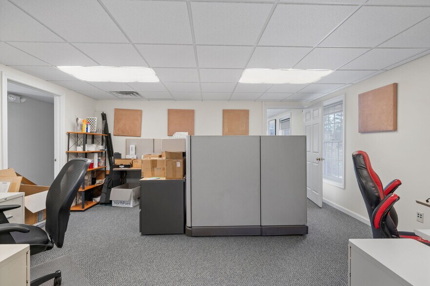 More Photos Of 360 State Route 101, Bedford Office For Sale