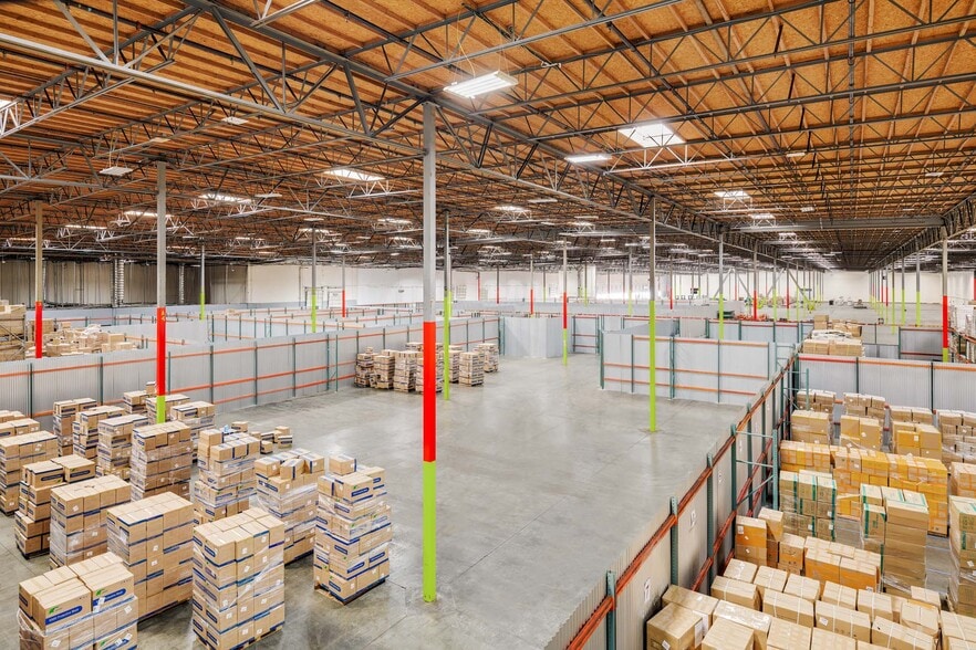 More Photos Of 218 Machlin Ct, City Of Industry Warehouse For Lease