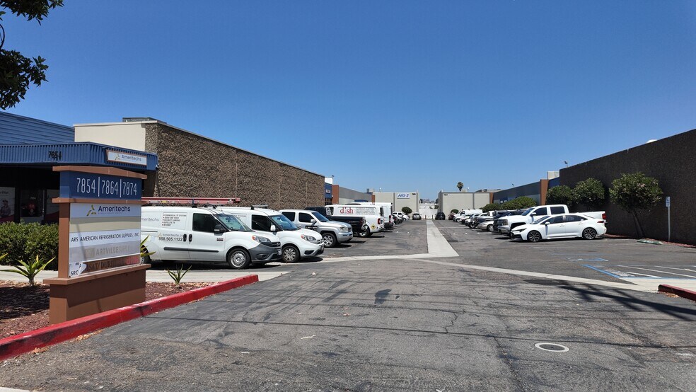 More Photos Of 7914-7924 Ronson Rd, San Diego Unknown For Lease