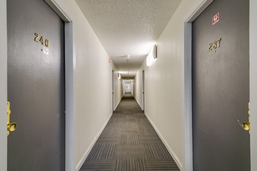 More Photos Of 2025 Jerry Murphy Rd, Pueblo Apartments For Sale