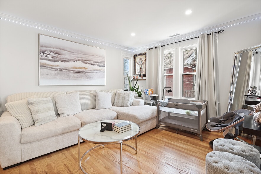 More Photos Of 24 Hoyt St, Stamford Apartments For Sale