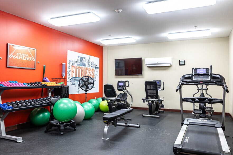 More Photos Of 13350 S Greenwood St, Olathe Apartments For Sale