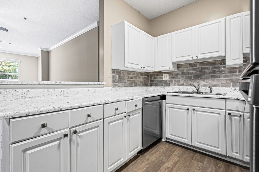 More Photos Of 6595 Mount Zion Blvd, Morrow Apartments For Sale