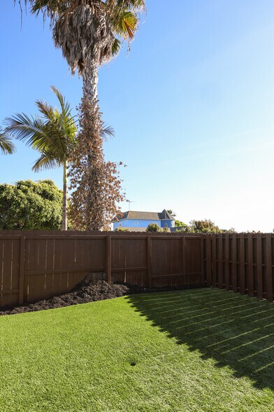 More Photos Of 658 Santa Fe Dr, Encinitas Multifamily For Sale