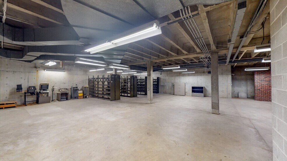 More Photos Of 8801 S Tacoma Way, Tacoma Freestanding For Sale